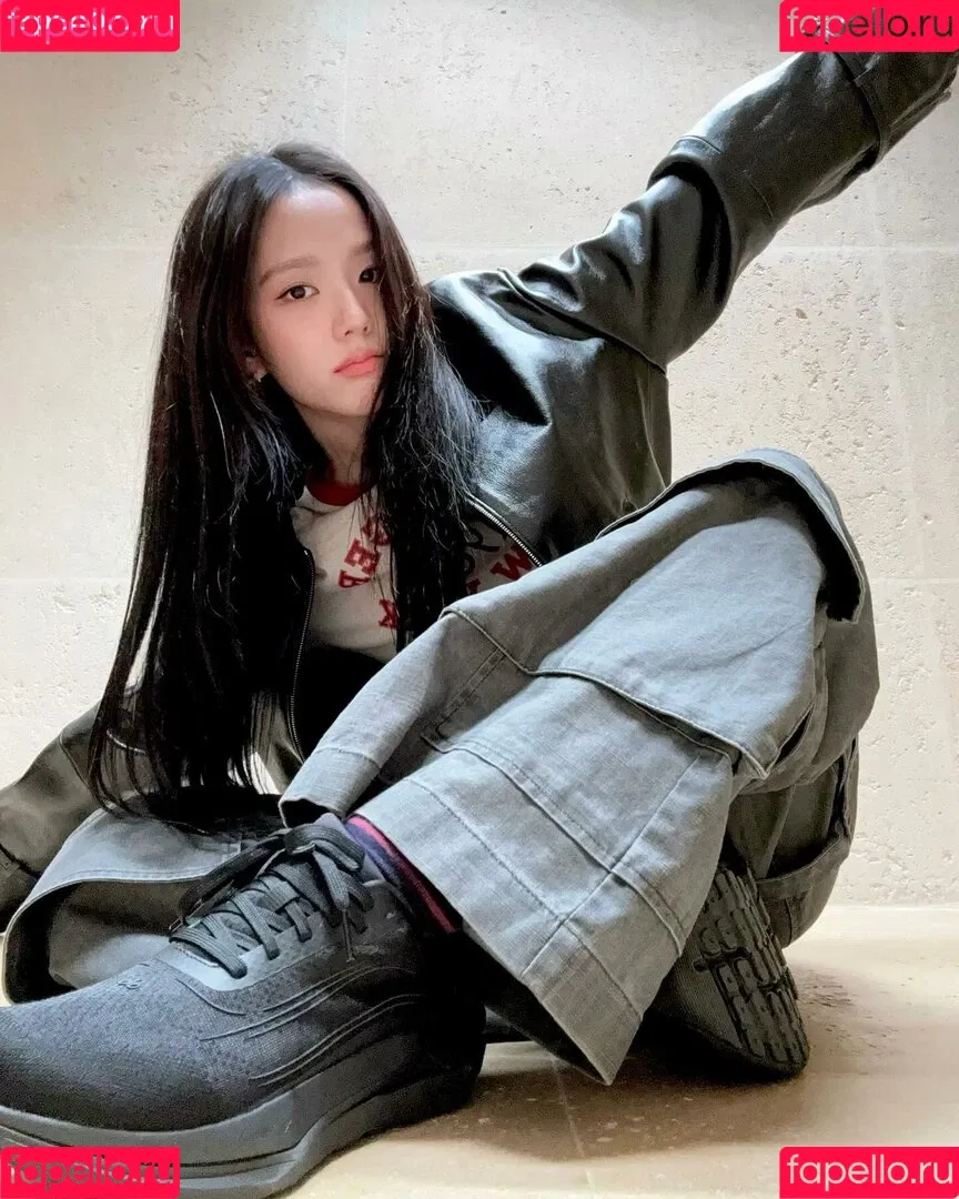 BLACKPINK / Jisoo / qenshizu / sooyaaa__ Onlyfans Photo Gallery 