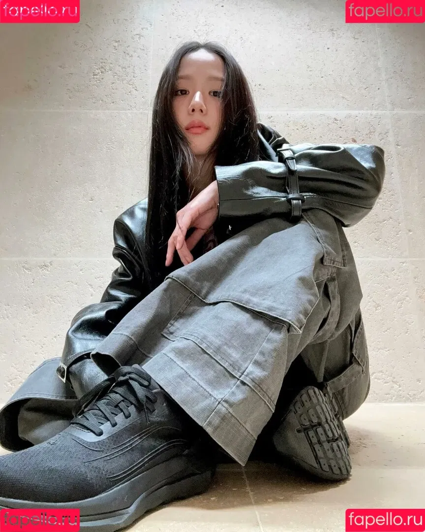 BLACKPINK / Jisoo / qenshizu / sooyaaa__ Onlyfans Photo Gallery 