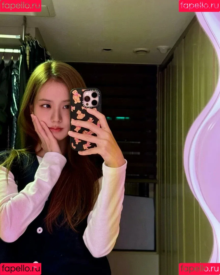 BLACKPINK / Jisoo / qenshizu / sooyaaa__ Onlyfans Photo Gallery 