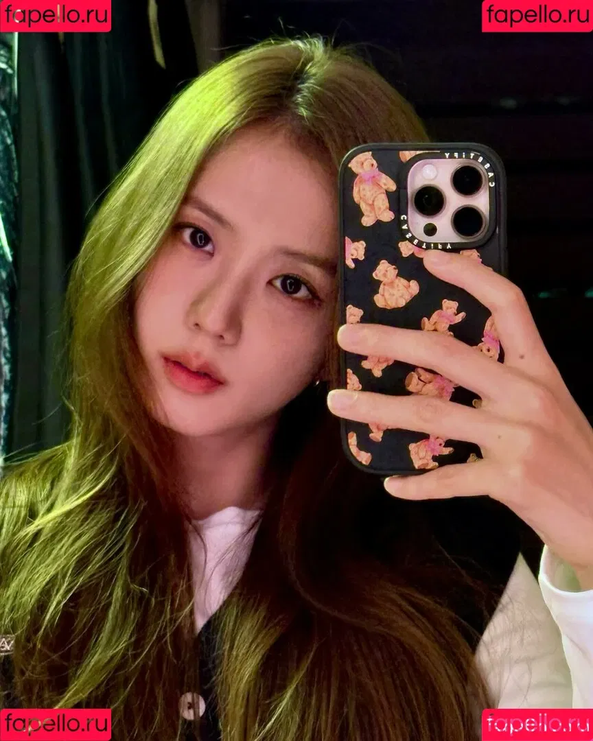 BLACKPINK / Jisoo / qenshizu / sooyaaa__ Onlyfans Photo Gallery 