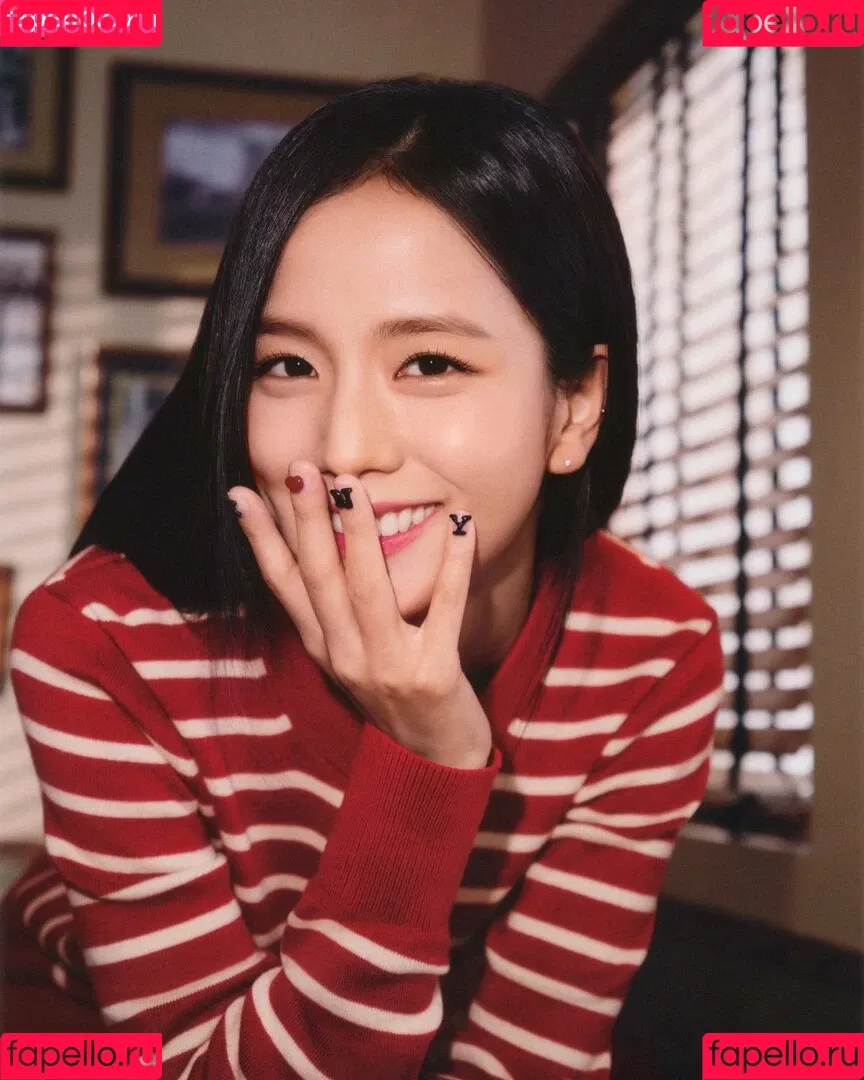 BLACKPINK / Jisoo / qenshizu / sooyaaa__ Onlyfans Photo Gallery 