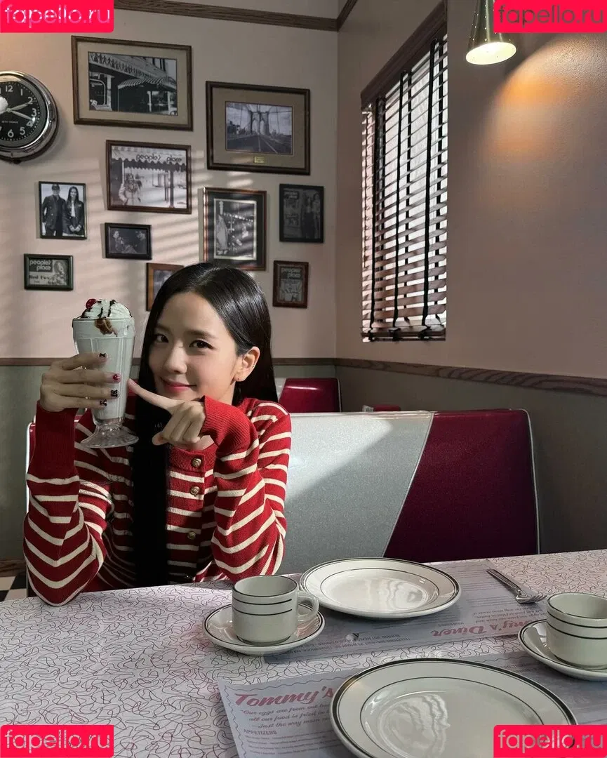 BLACKPINK / Jisoo / qenshizu / sooyaaa__ Onlyfans Photo Gallery 
