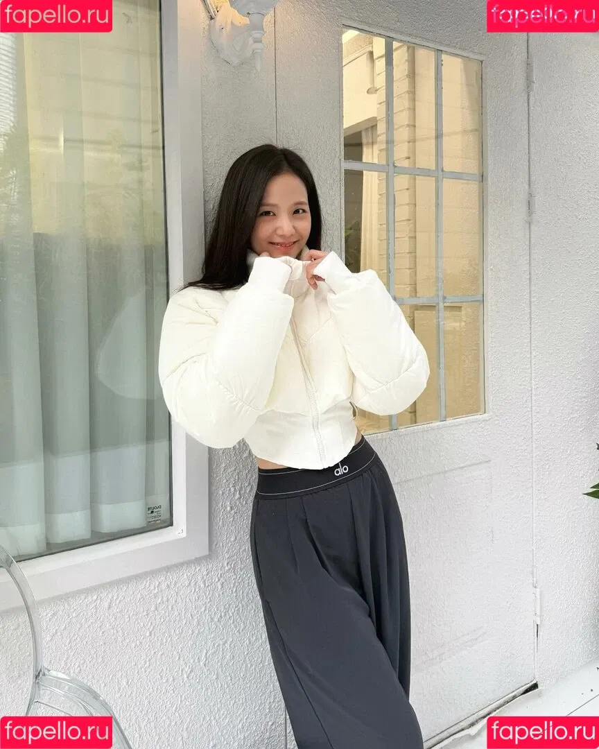 BLACKPINK / Jisoo / qenshizu / sooyaaa__ Onlyfans Photo Gallery 