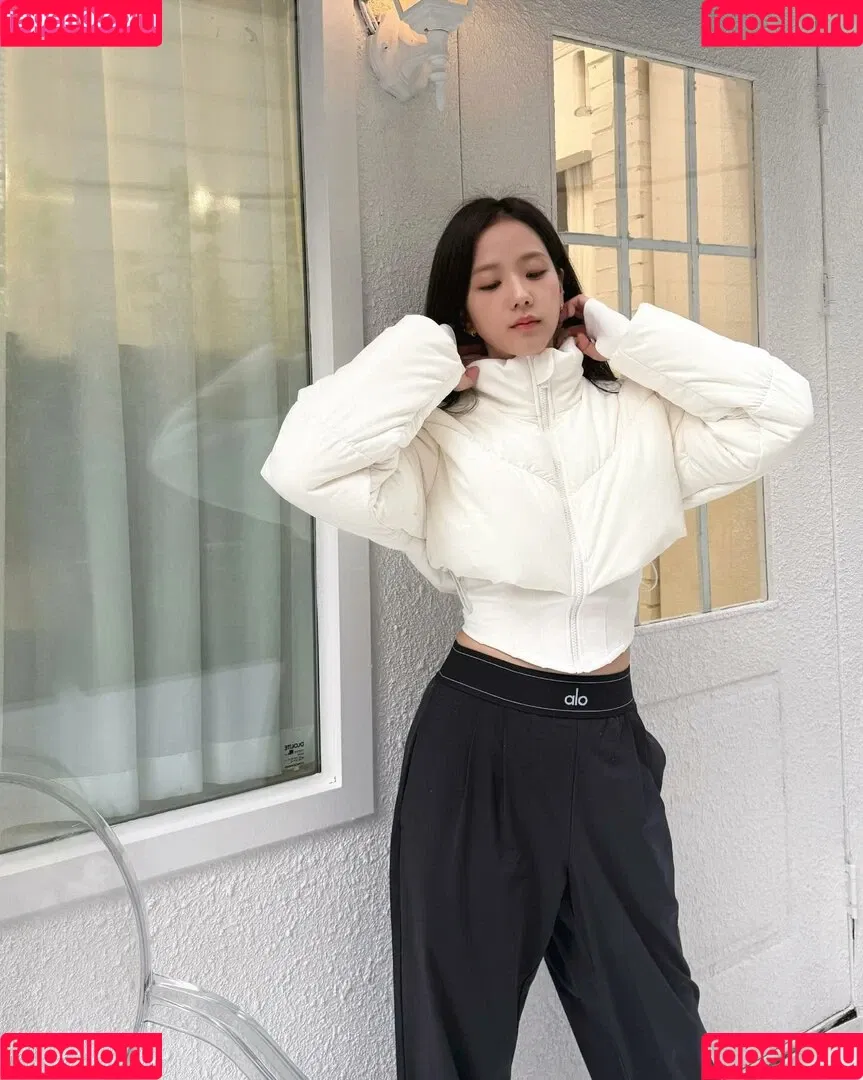 BLACKPINK / Jisoo / qenshizu / sooyaaa__ Onlyfans Photo Gallery 