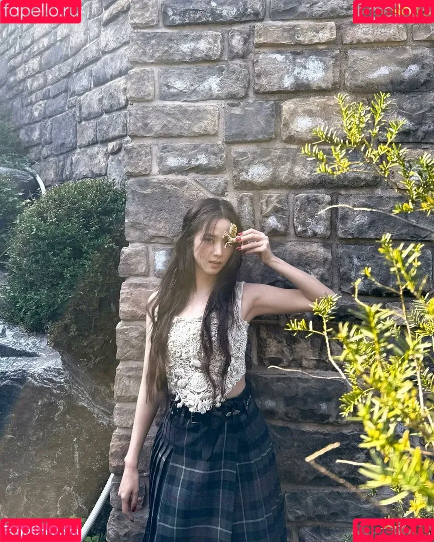 BLACKPINK / Jisoo / qenshizu / sooyaaa__ Onlyfans Photo Gallery 