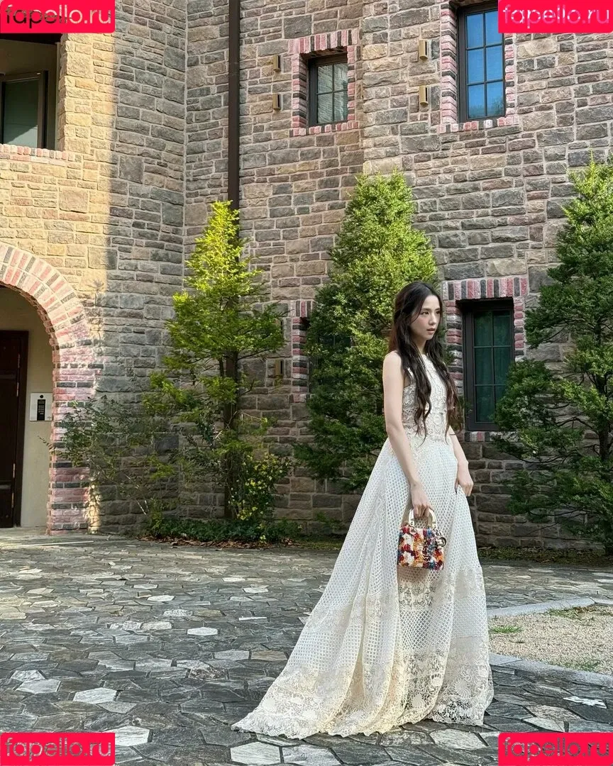 BLACKPINK / Jisoo / qenshizu / sooyaaa__ Onlyfans Photo Gallery 