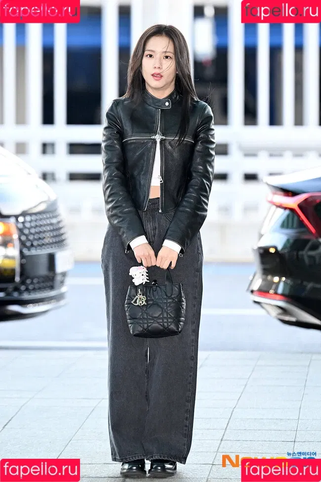 BLACKPINK / Jisoo / qenshizu / sooyaaa__ Onlyfans Photo Gallery 