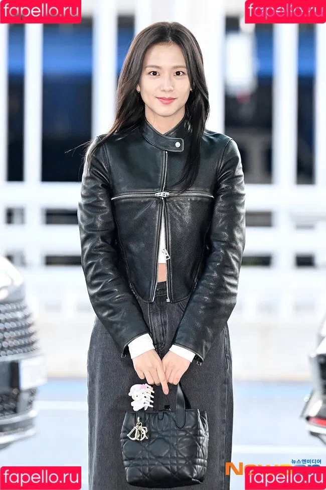 BLACKPINK / Jisoo / qenshizu / sooyaaa__ Onlyfans Photo Gallery 