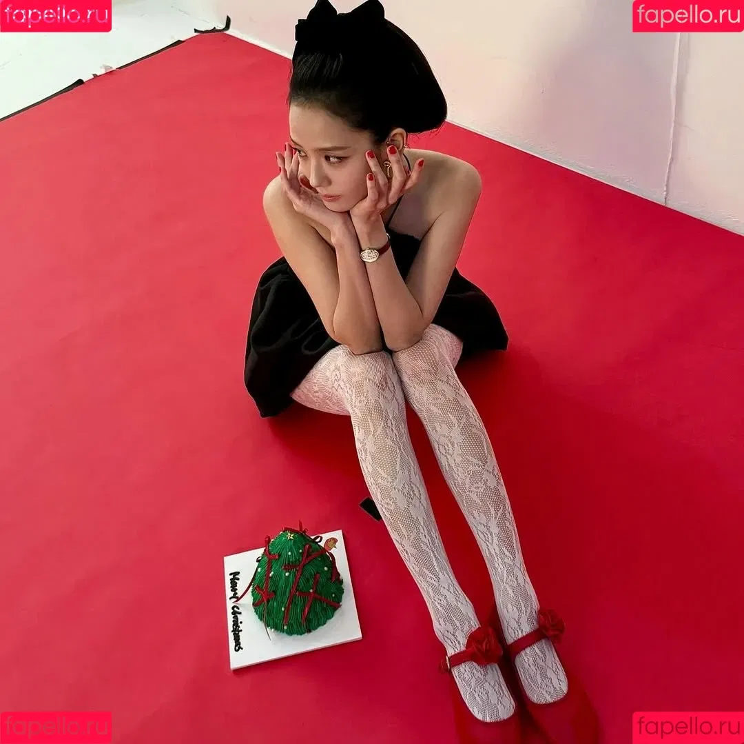 BLACKPINK / Jisoo / qenshizu / sooyaaa__ Onlyfans Photo Gallery 