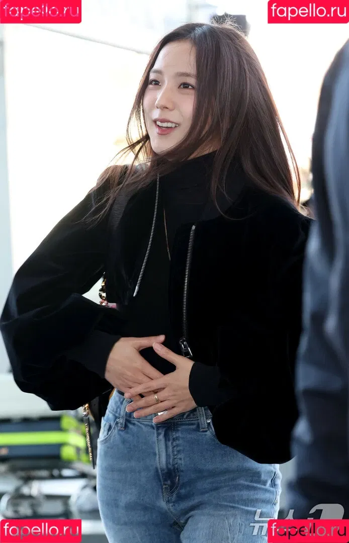 BLACKPINK / Jisoo / qenshizu / sooyaaa__ Onlyfans Photo Gallery 