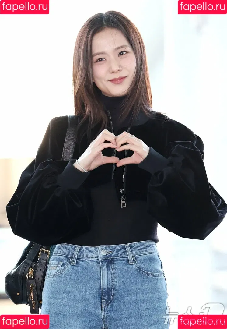 BLACKPINK / Jisoo / qenshizu / sooyaaa__ Onlyfans Photo Gallery 
