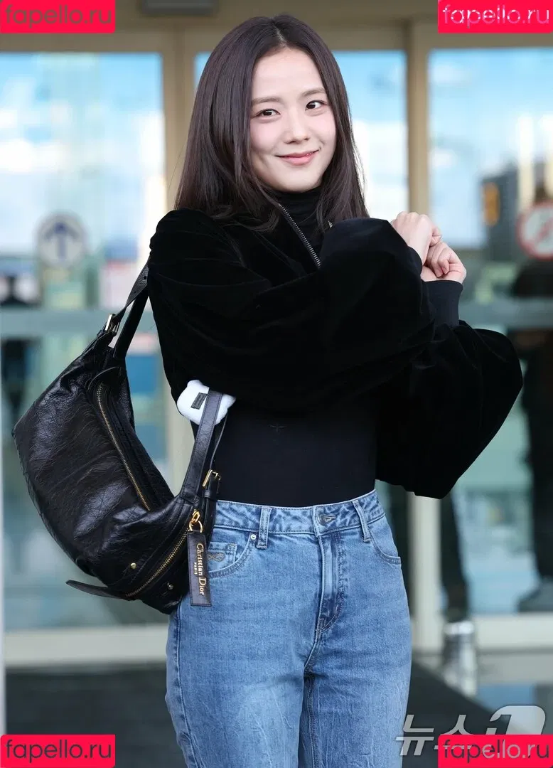 BLACKPINK / Jisoo / qenshizu / sooyaaa__ Onlyfans Photo Gallery 