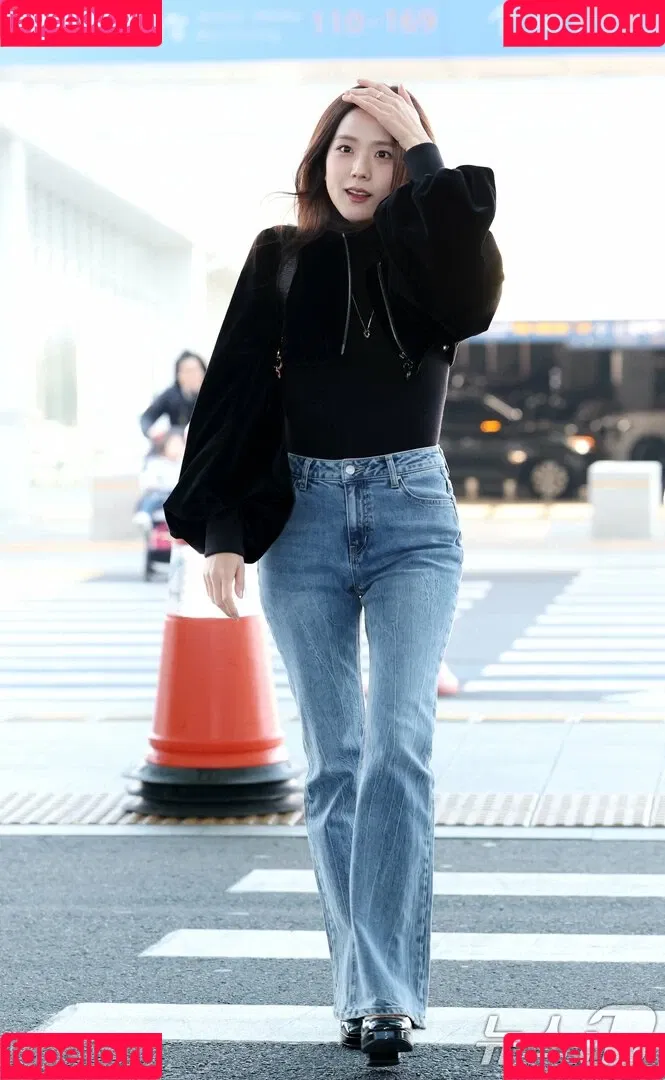 BLACKPINK / Jisoo / qenshizu / sooyaaa__ Onlyfans Photo Gallery 