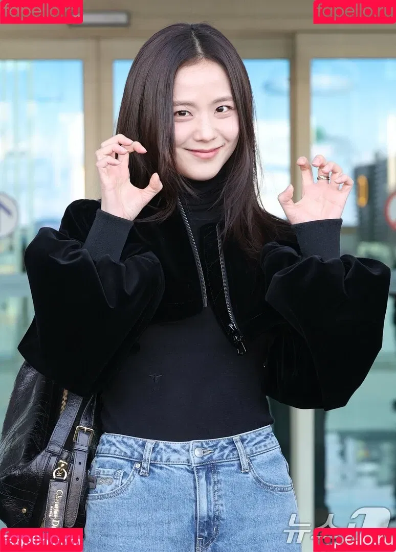 BLACKPINK / Jisoo / qenshizu / sooyaaa__ Onlyfans Photo Gallery 