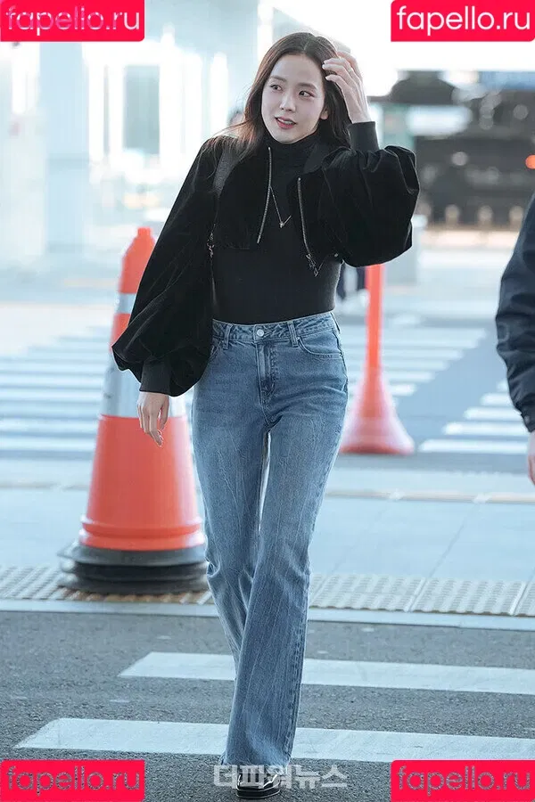 BLACKPINK / Jisoo / qenshizu / sooyaaa__ Onlyfans Photo Gallery 