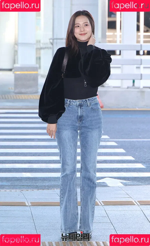 BLACKPINK / Jisoo / qenshizu / sooyaaa__ Onlyfans Photo Gallery 