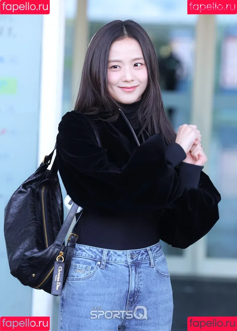 BLACKPINK / Jisoo / qenshizu / sooyaaa__ Onlyfans Photo Gallery 