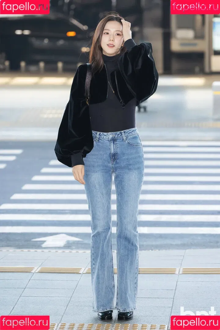 BLACKPINK / Jisoo / qenshizu / sooyaaa__ Onlyfans Photo Gallery 
