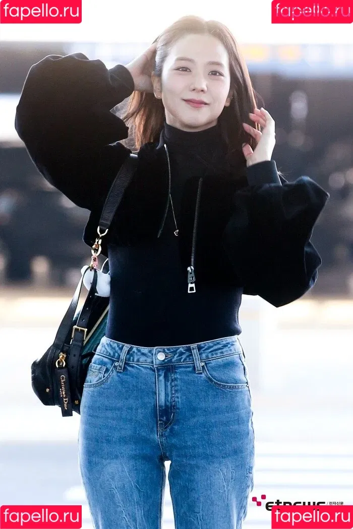 BLACKPINK / Jisoo / qenshizu / sooyaaa__ Onlyfans Photo Gallery 