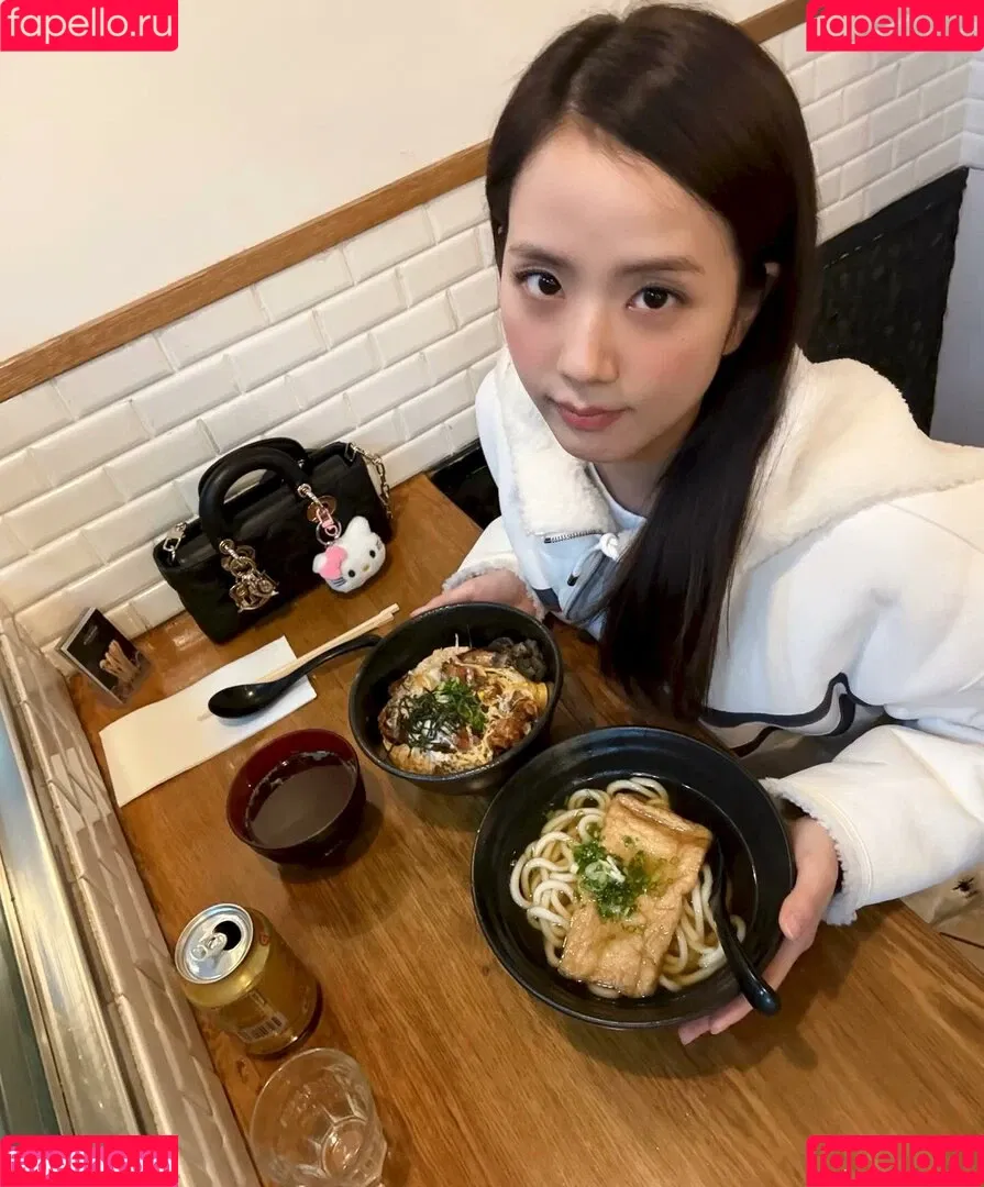 BLACKPINK / Jisoo / qenshizu / sooyaaa__ Onlyfans Photo Gallery 