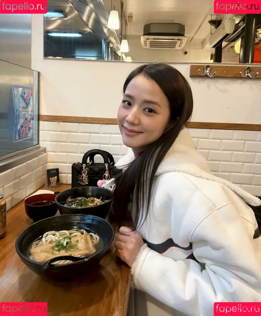 BLACKPINK / Jisoo / qenshizu / sooyaaa__ Onlyfans Photo Gallery 