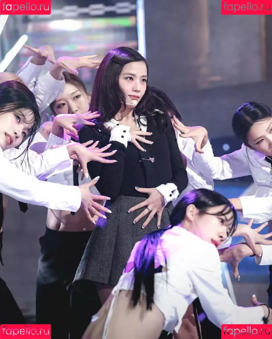 BLACKPINK / Jisoo / qenshizu / sooyaaa__ Onlyfans Photo Gallery 