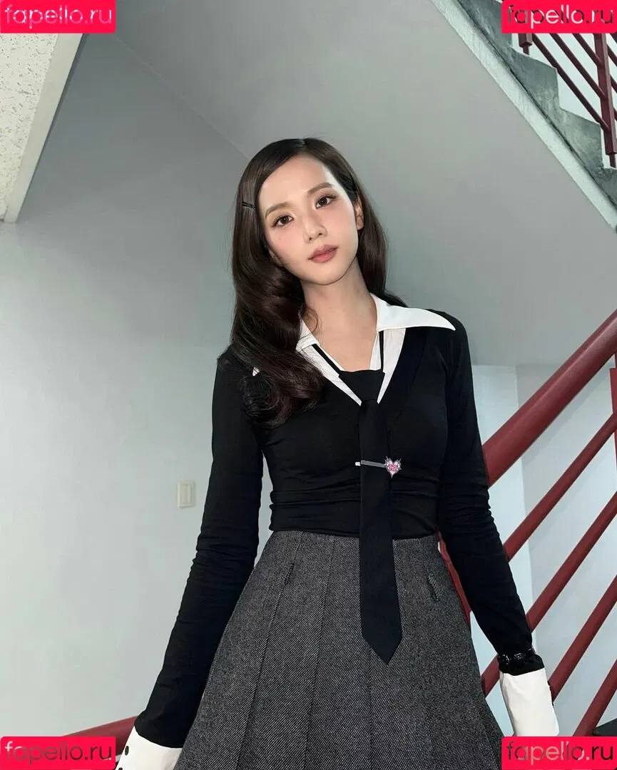BLACKPINK / Jisoo / qenshizu / sooyaaa__ Onlyfans Photo Gallery 