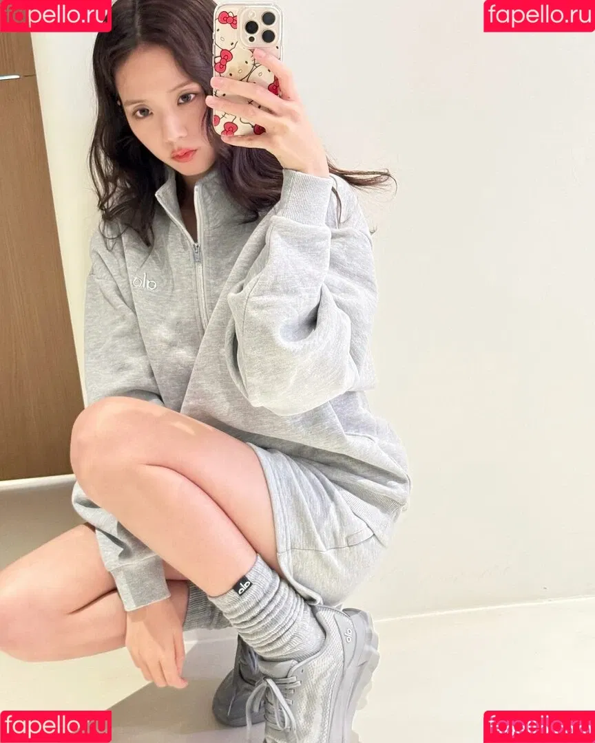 BLACKPINK / Jisoo / qenshizu / sooyaaa__ Onlyfans Photo Gallery 