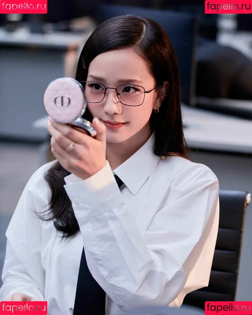 BLACKPINK / Jisoo / qenshizu / sooyaaa__ Onlyfans Photo Gallery 