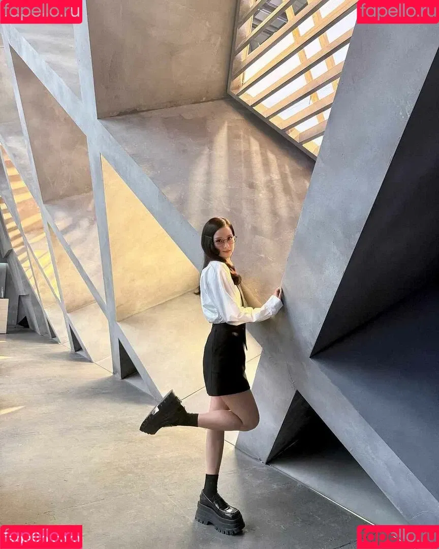 BLACKPINK / Jisoo / qenshizu / sooyaaa__ Onlyfans Photo Gallery 
