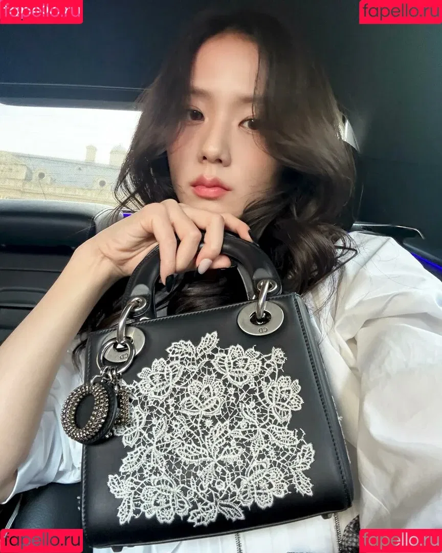 BLACKPINK / Jisoo / qenshizu / sooyaaa__ Onlyfans Photo Gallery 