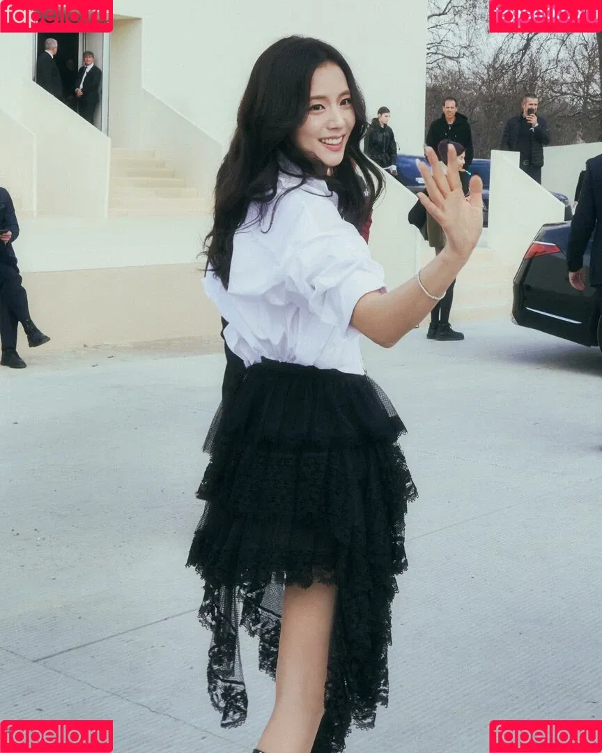 BLACKPINK / Jisoo / qenshizu / sooyaaa__ Onlyfans Photo Gallery 