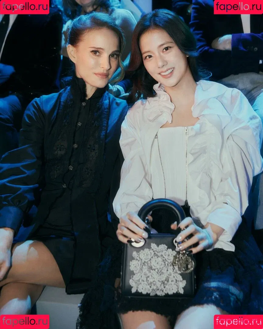 BLACKPINK / Jisoo / qenshizu / sooyaaa__ Onlyfans Photo Gallery 