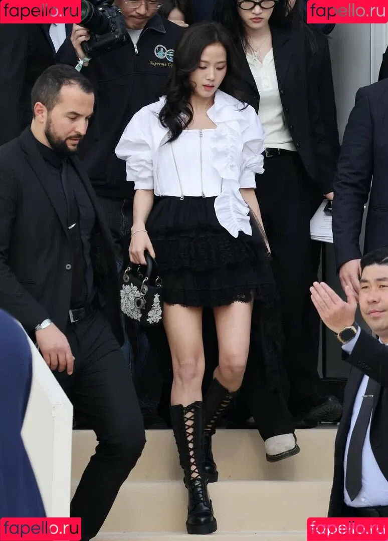 BLACKPINK / Jisoo / qenshizu / sooyaaa__ Onlyfans Photo Gallery 