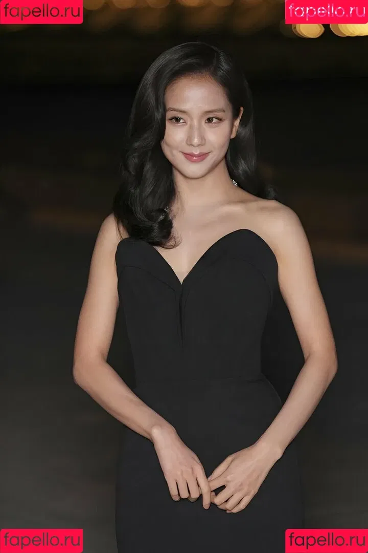 BLACKPINK / Jisoo / qenshizu / sooyaaa__ Onlyfans Photo Gallery 