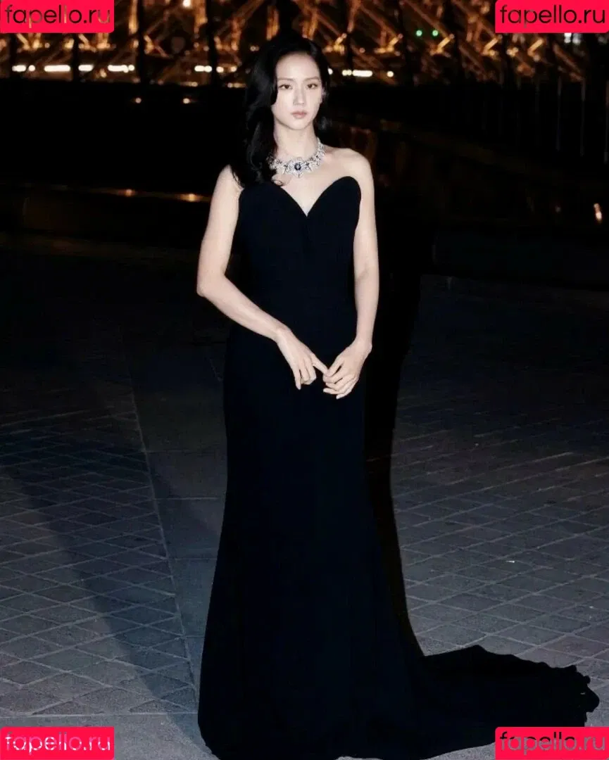 BLACKPINK / Jisoo / qenshizu / sooyaaa__ Onlyfans Photo Gallery 