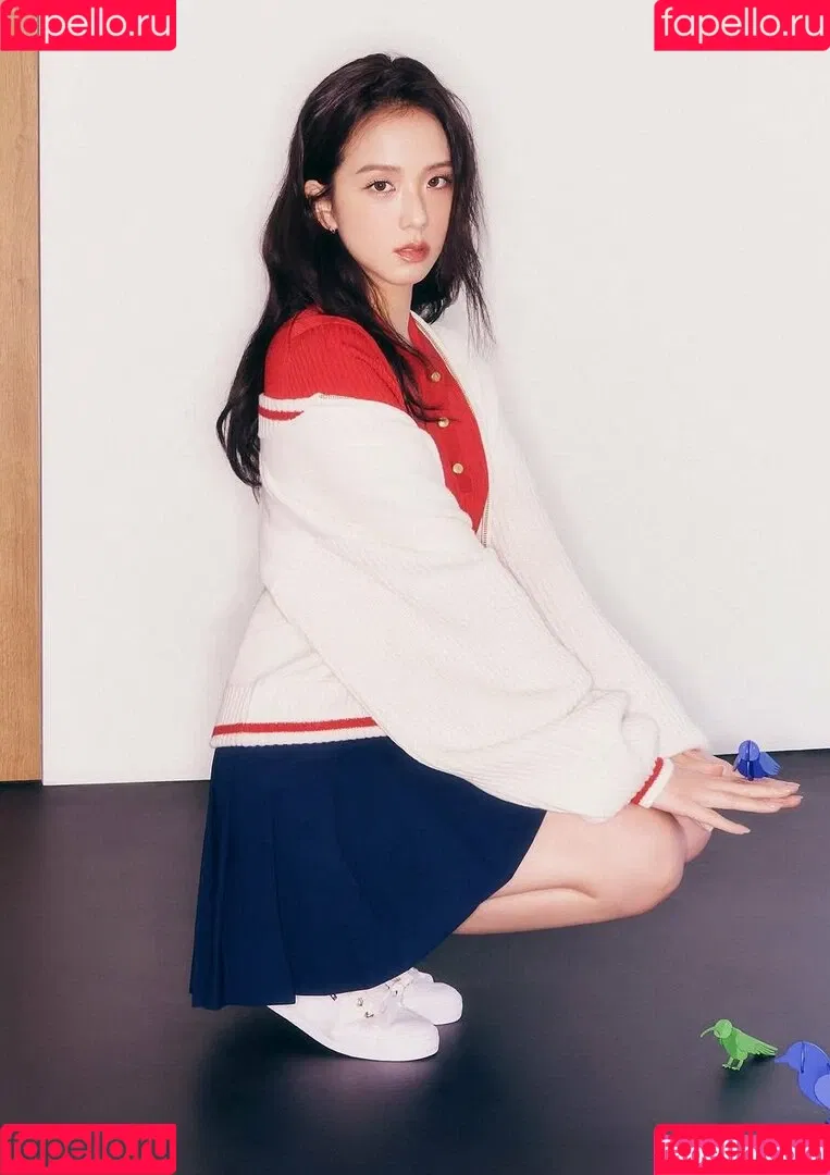 BLACKPINK / Jisoo / qenshizu / sooyaaa__ Onlyfans Photo Gallery 