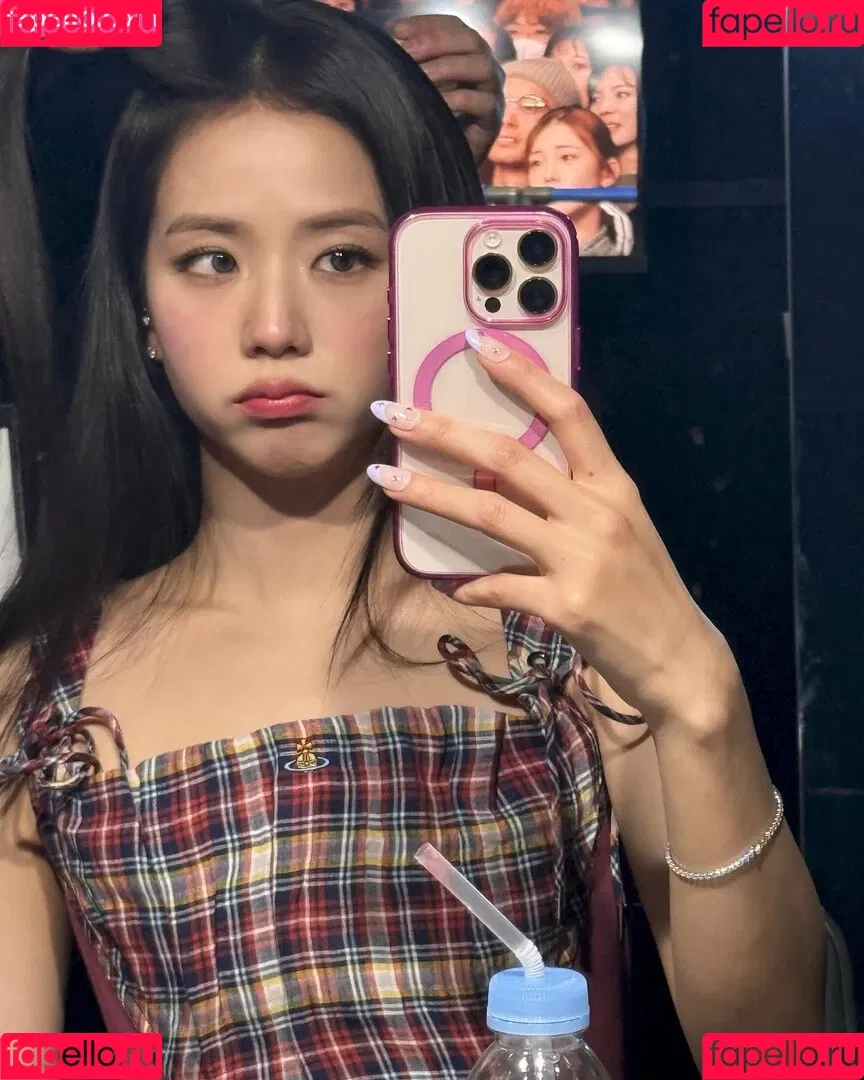 BLACKPINK / Jisoo / qenshizu / sooyaaa__ Onlyfans Photo Gallery 