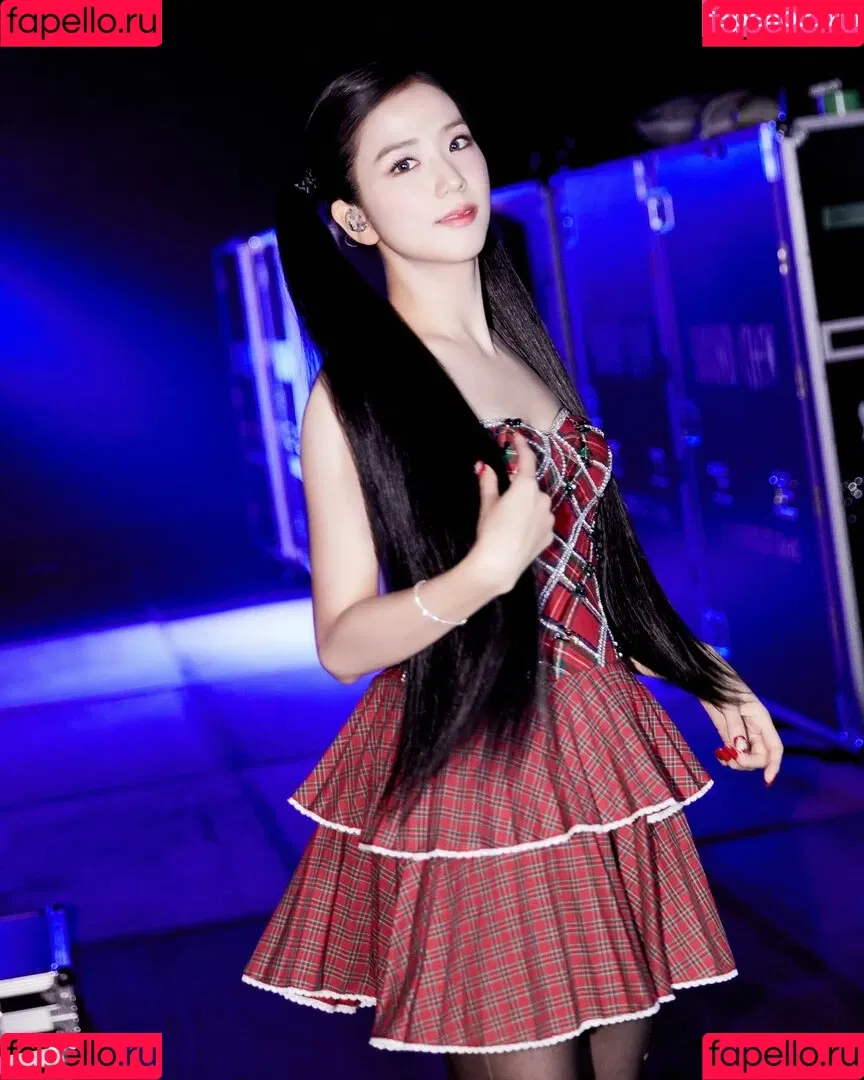 BLACKPINK / Jisoo / qenshizu / sooyaaa__ Onlyfans Photo Gallery 
