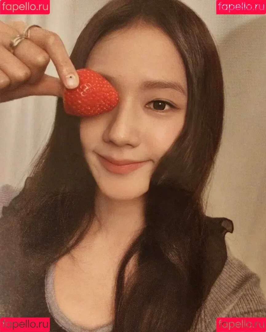 BLACKPINK / Jisoo / qenshizu / sooyaaa__ Onlyfans Photo Gallery 
