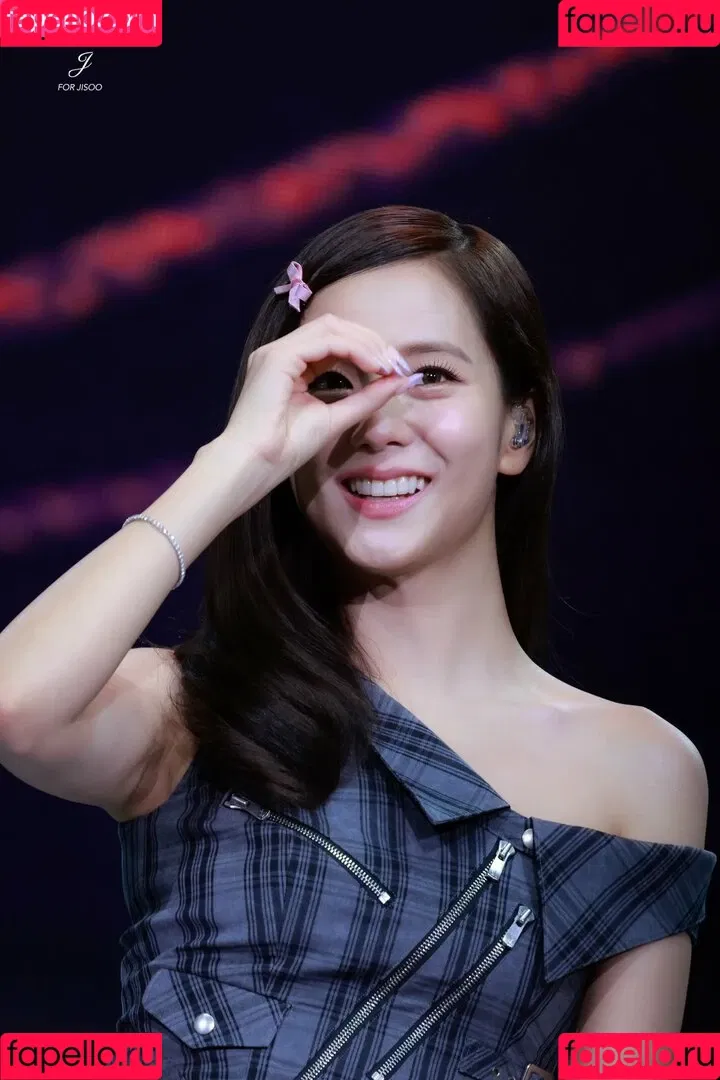 BLACKPINK / Jisoo / qenshizu / sooyaaa__ Onlyfans Photo Gallery 