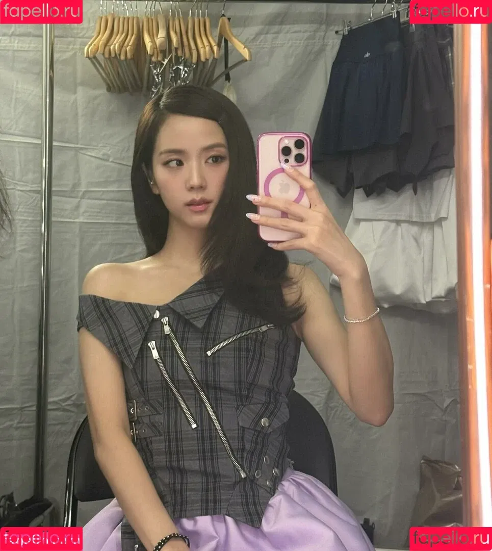BLACKPINK / Jisoo / qenshizu / sooyaaa__ Onlyfans Photo Gallery 
