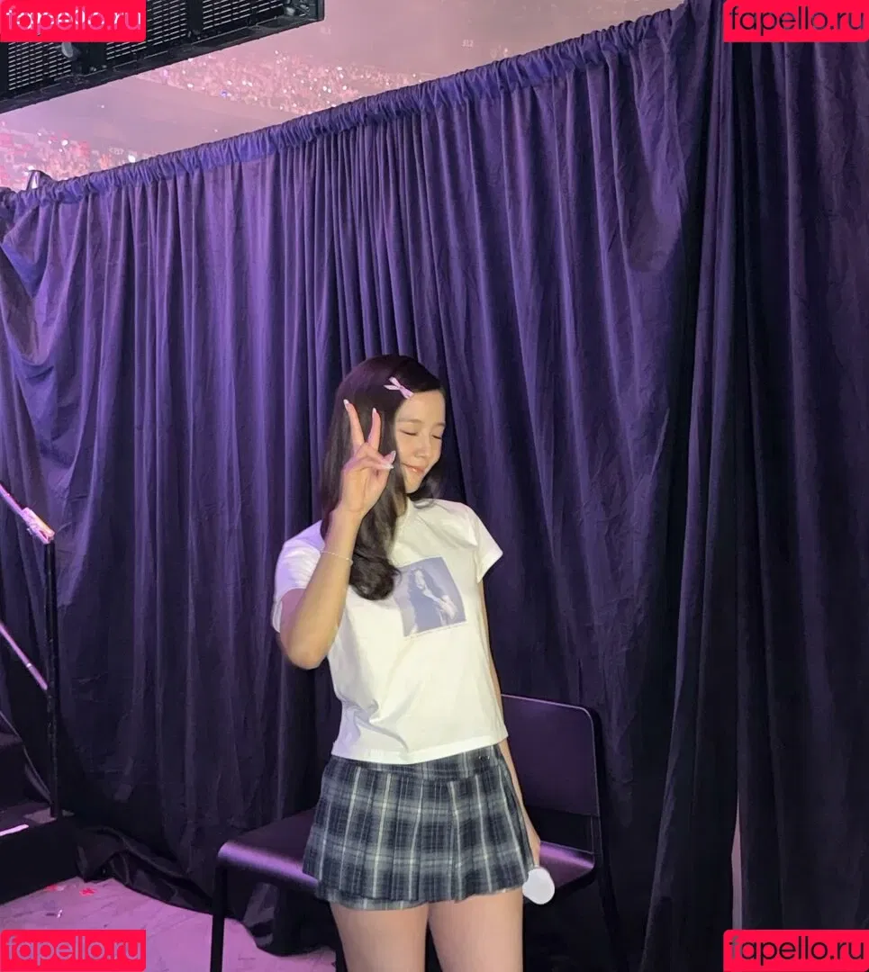 BLACKPINK / Jisoo / qenshizu / sooyaaa__ Onlyfans Photo Gallery 