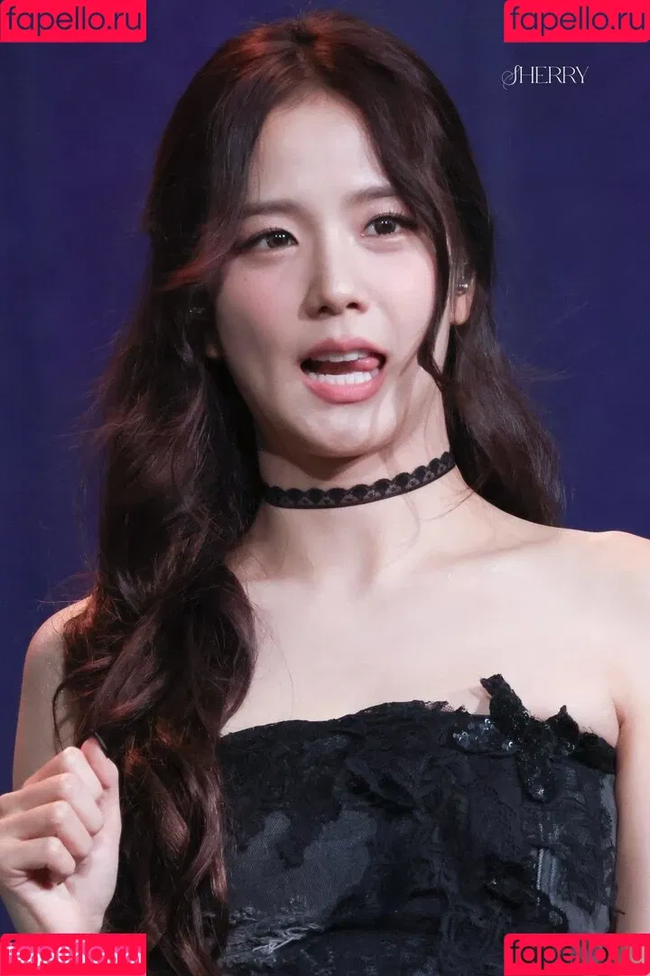 BLACKPINK / Jisoo / qenshizu / sooyaaa__ Onlyfans Photo Gallery 