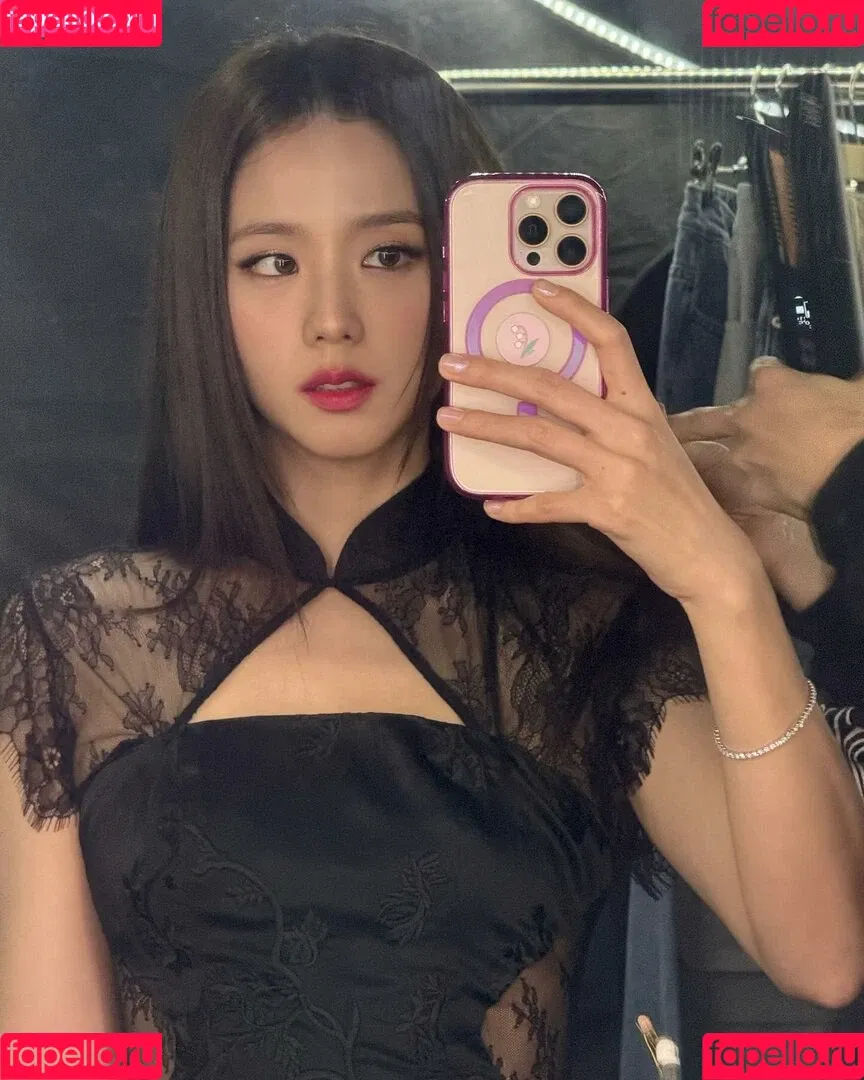 BLACKPINK / Jisoo / qenshizu / sooyaaa__ Onlyfans Photo Gallery 