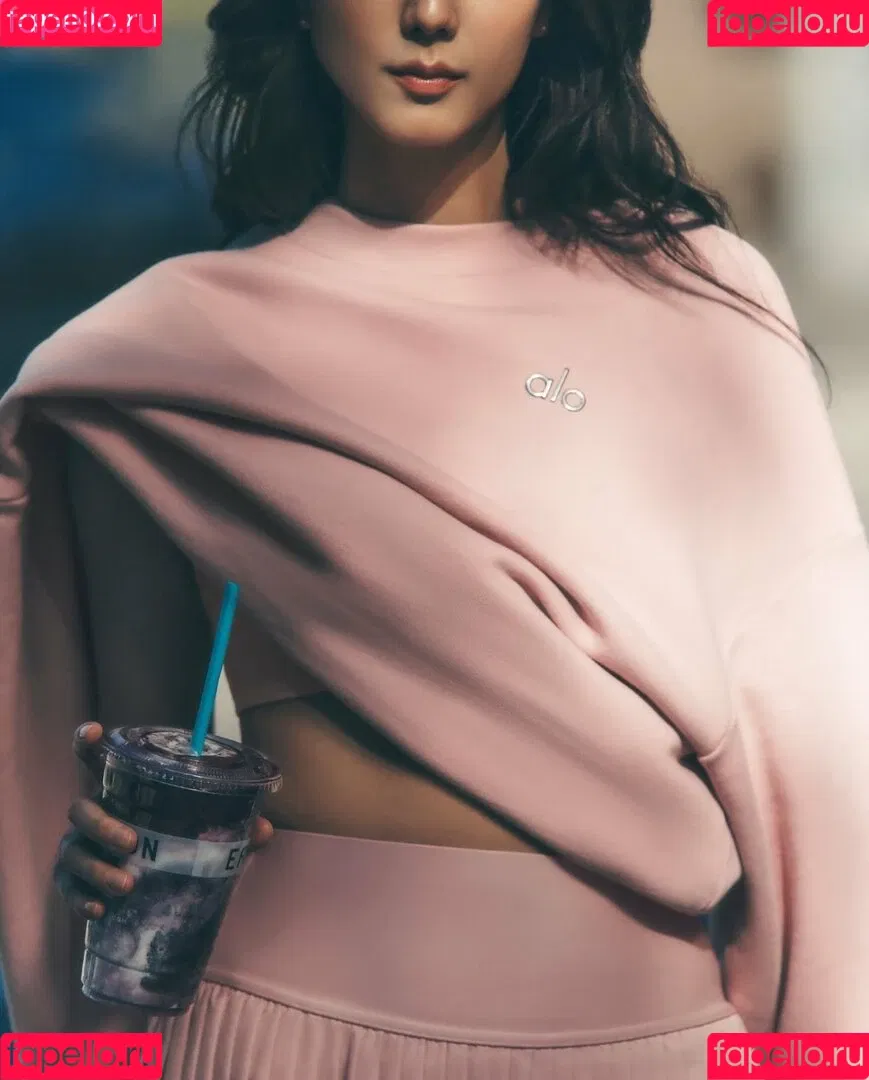 BLACKPINK / Jisoo / qenshizu / sooyaaa__ Onlyfans Photo Gallery 