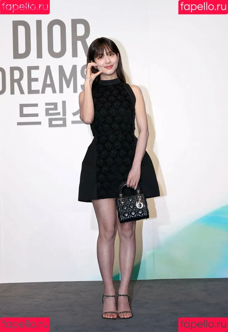 BLACKPINK / Jisoo / qenshizu / sooyaaa__ Onlyfans Photo Gallery 