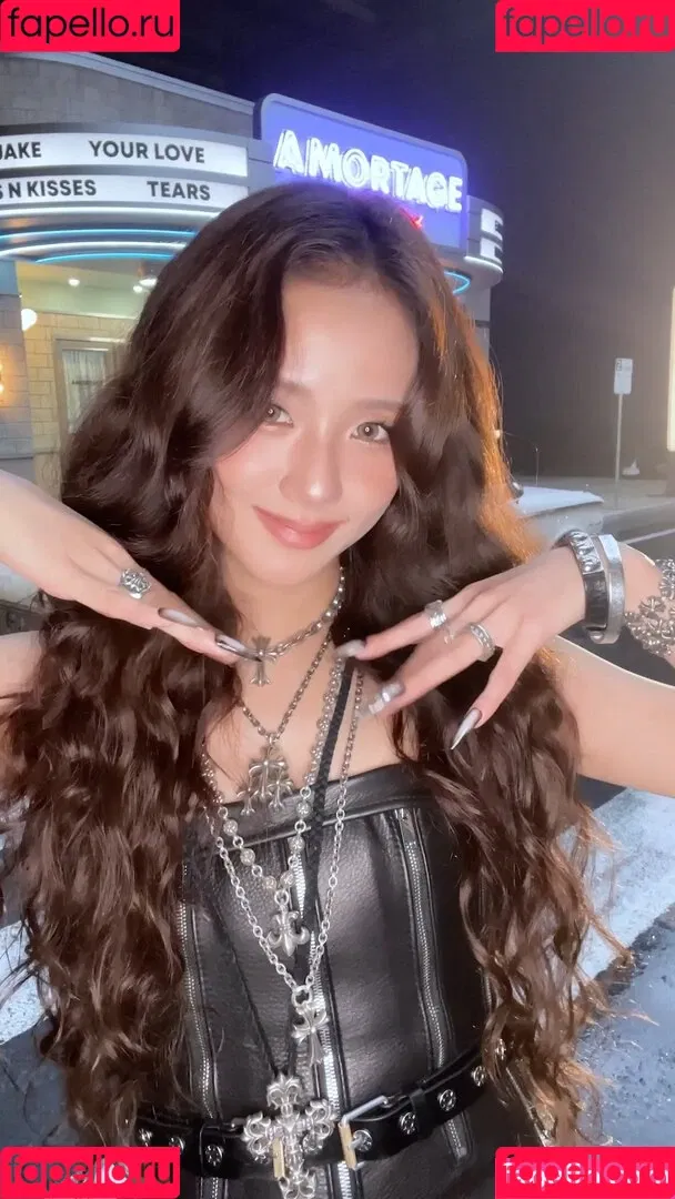 BLACKPINK / Jisoo / qenshizu / sooyaaa__ Onlyfans Photo Gallery 