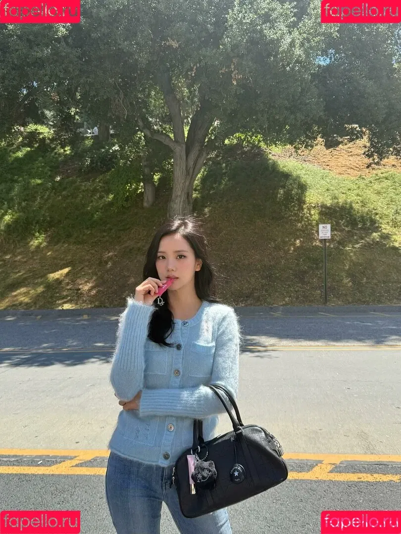 BLACKPINK / Jisoo / qenshizu / sooyaaa__ Onlyfans Photo Gallery 