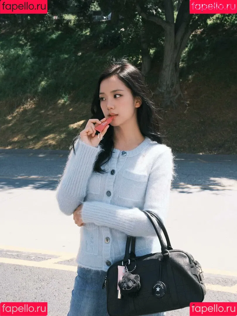 BLACKPINK / Jisoo / qenshizu / sooyaaa__ Onlyfans Photo Gallery 